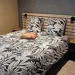 Duplex 4 Personnes 5 Minutes A Pied Du Petit Port Et 10 Minutes De La