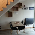 Duplex 4 Personnes 5 Minutes A Pied Du Petit Port Et 10 Minutes De La Apartment