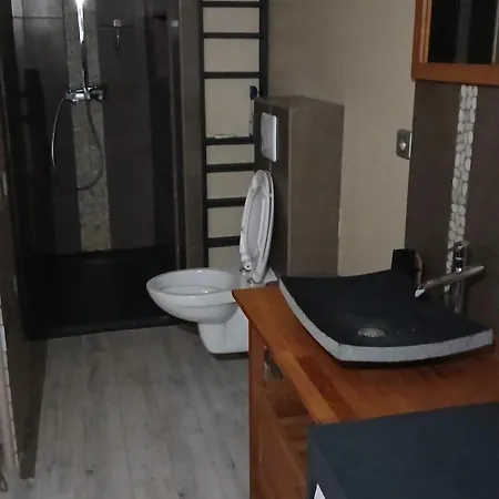 Duplex 4 Personnes 5 Minutes A Pied Du Petit Port Et 10 Minutes De La 公寓 勒阿弗尔