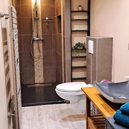 Duplex 4 Personnes 5 Minutes A Pied Du Petit Port Et 10 Minutes De La