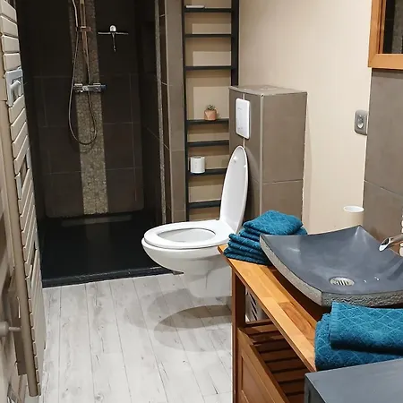 Duplex 4 Personnes 5 Minutes A Pied Du Petit Port Et 10 Minutes De La