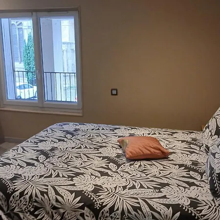 Duplex 4 Personnes 5 Minutes A Pied Du Petit Port Et 10 Minutes De La El Havre