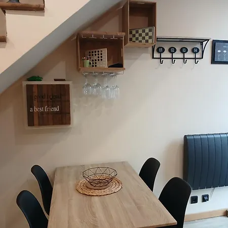 Duplex 4 Personnes 5 Minutes A Pied Du Petit Port Et 10 Minutes De La El Havre