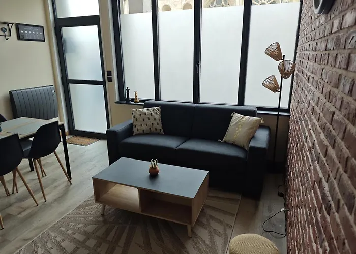 Apartment Duplex 4 Personnes 5 Minutes A Pied Du Petit Port Et 10 Minutes De La *