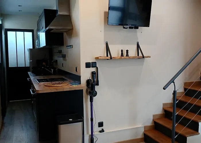 Duplex 4 Personnes 5 Minutes A Pied Du Petit Port Et 10 Minutes De La Apartment *